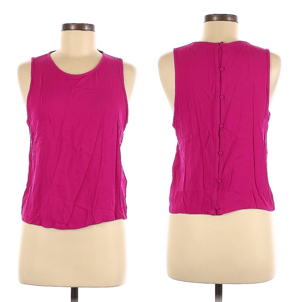 🌺 2/$20 Banana Republic pink rayon sleeveless blouse with buttons on back medium